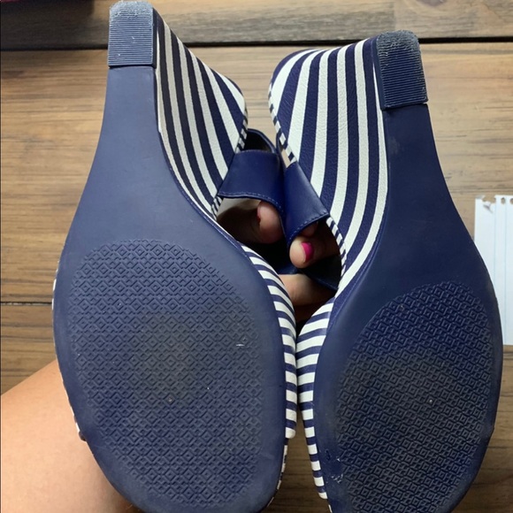 Tory Burch Wedge Sandals - Picture 6 of 7